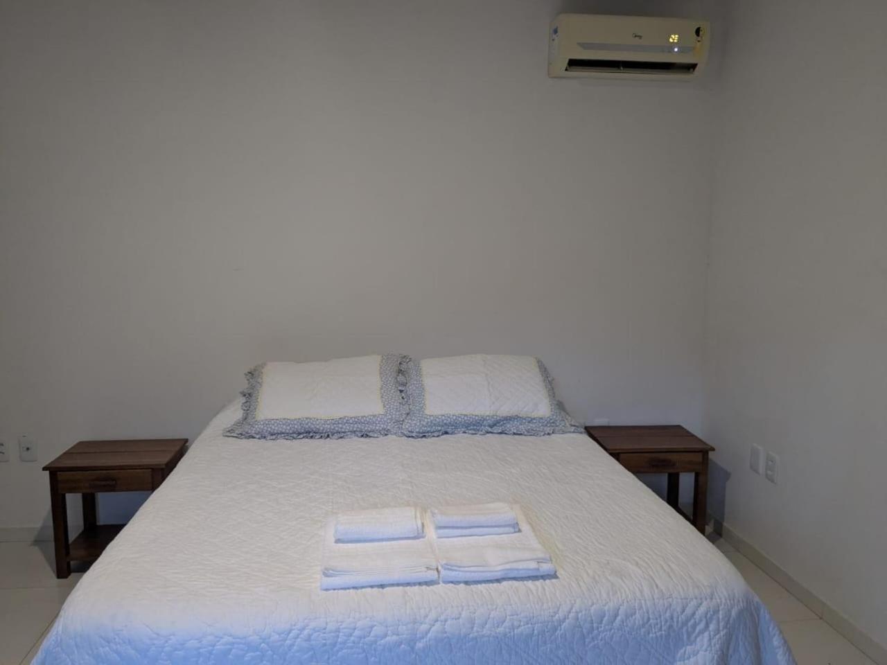 Com Ar-condicionado Em Casa Compartilhada A 5 Min Da * Porto Seguro