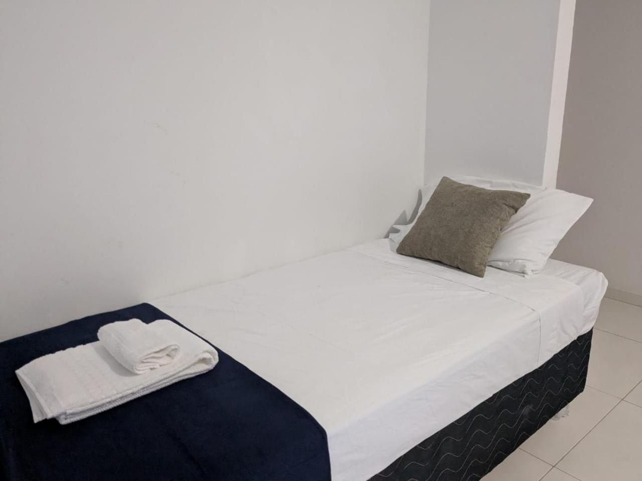 Homestay Com Ar-condicionado Em Casa Compartilhada A 5 Min Da